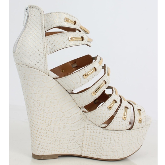 Gluten Off White Faux Leather Snake Print Wedge - Picture 4 of 6